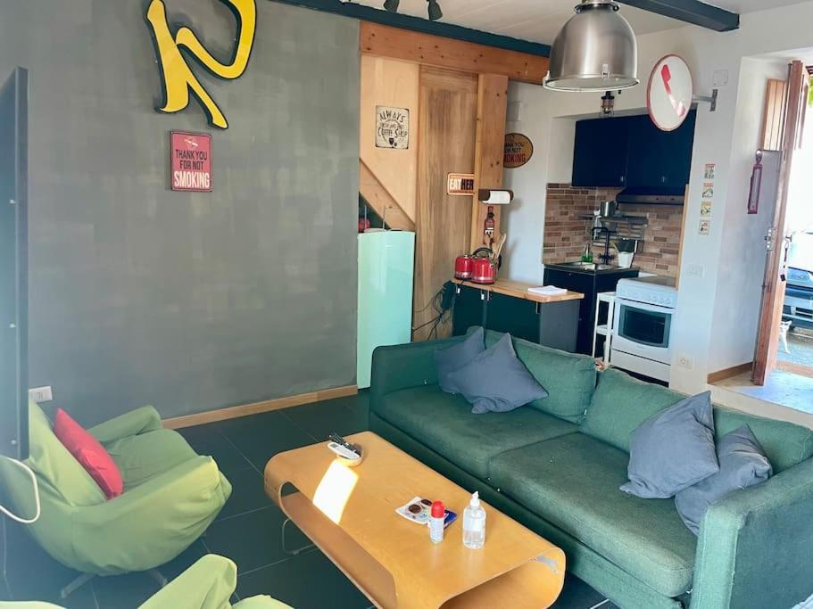 Villa Kamyhouse Una Tranquilla Struttura Nel Verde à Naples Extérieur photo