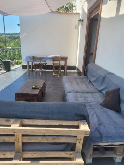Villa Kamyhouse Una Tranquilla Struttura Nel Verde à Naples Extérieur photo
