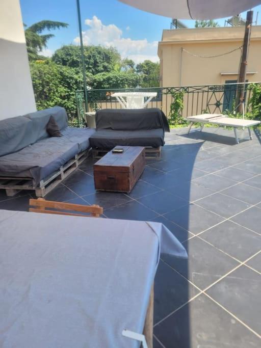 Villa Kamyhouse Una Tranquilla Struttura Nel Verde à Naples Extérieur photo