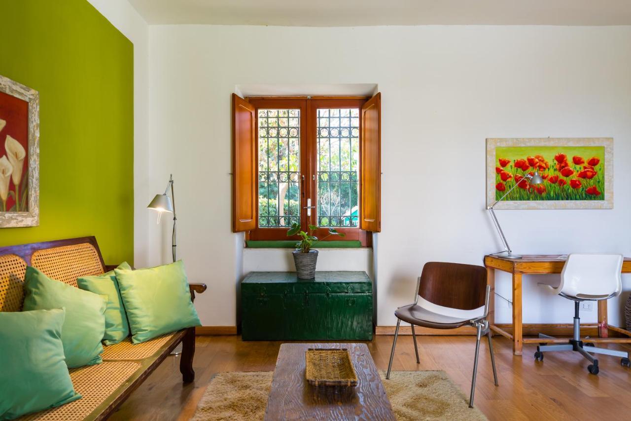 Villa Kamyhouse Una Tranquilla Struttura Nel Verde à Naples Extérieur photo