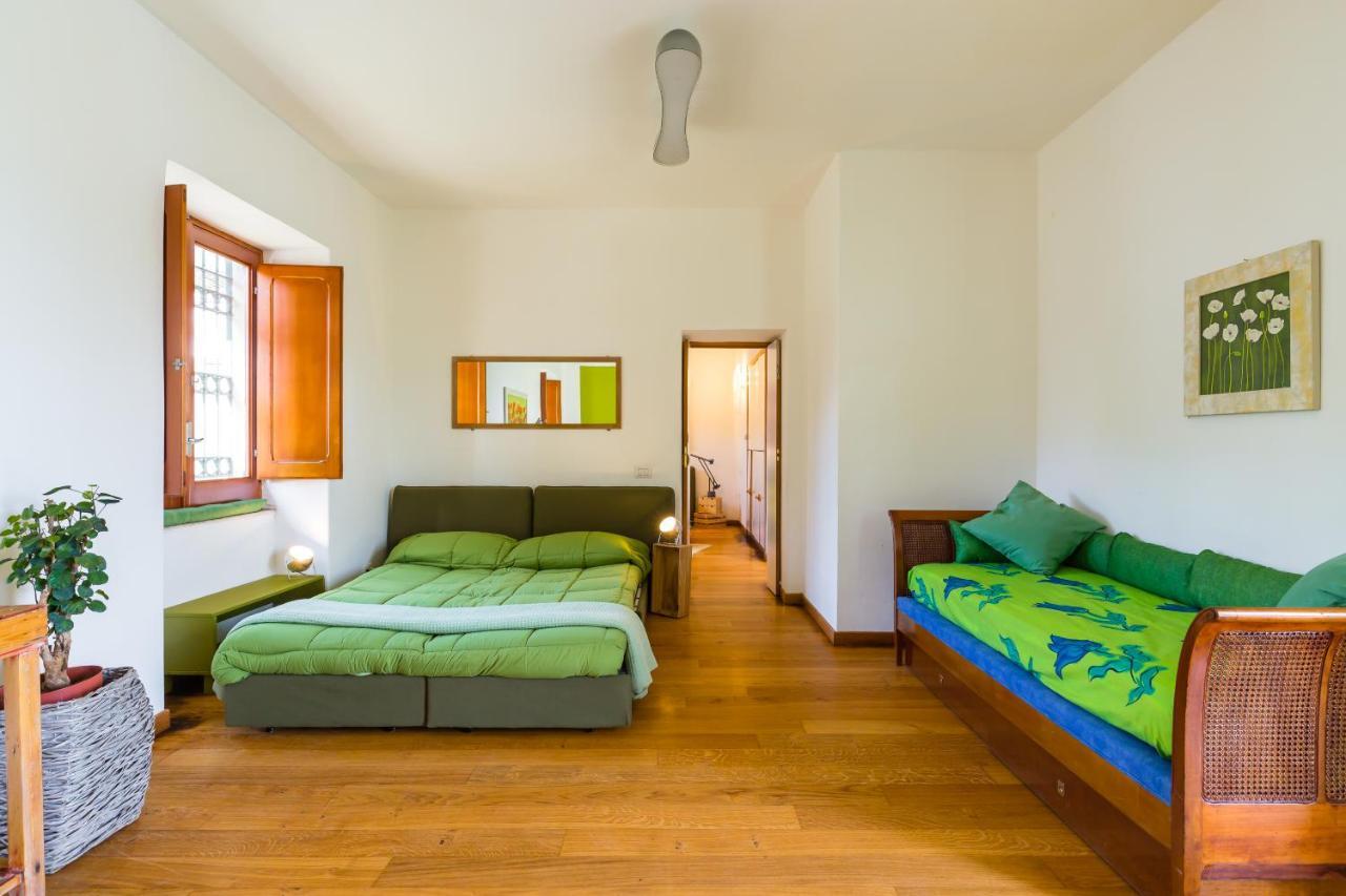 Villa Kamyhouse Una Tranquilla Struttura Nel Verde à Naples Extérieur photo