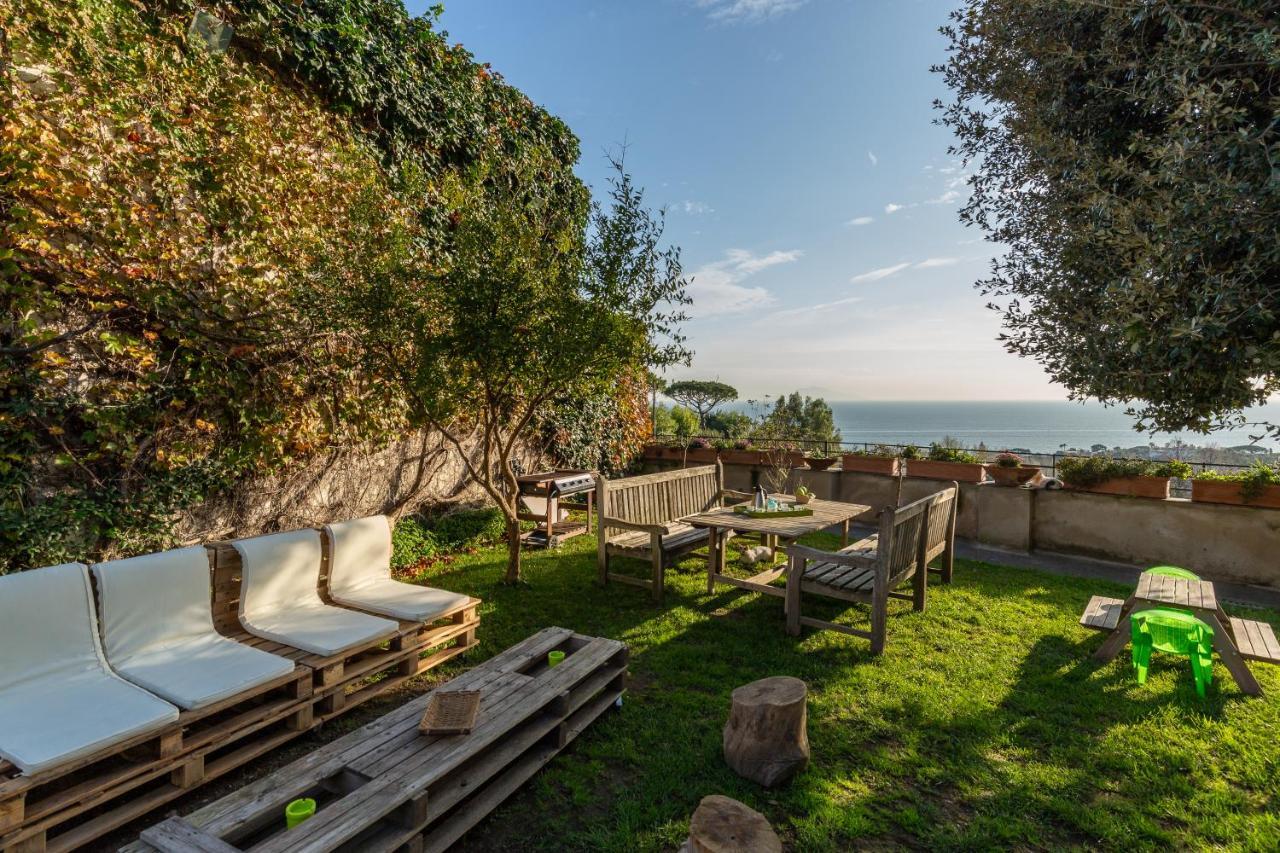 Villa Kamyhouse Una Tranquilla Struttura Nel Verde à Naples Extérieur photo